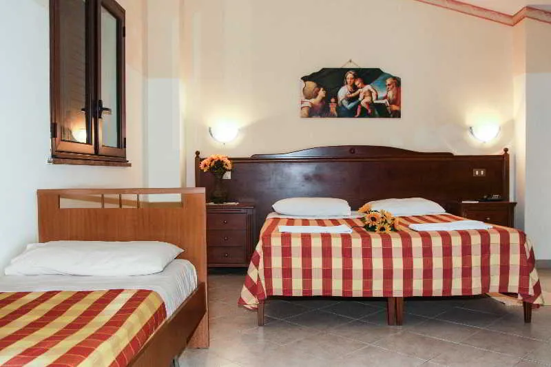 Room, Hotel Grotticelli, Palermo