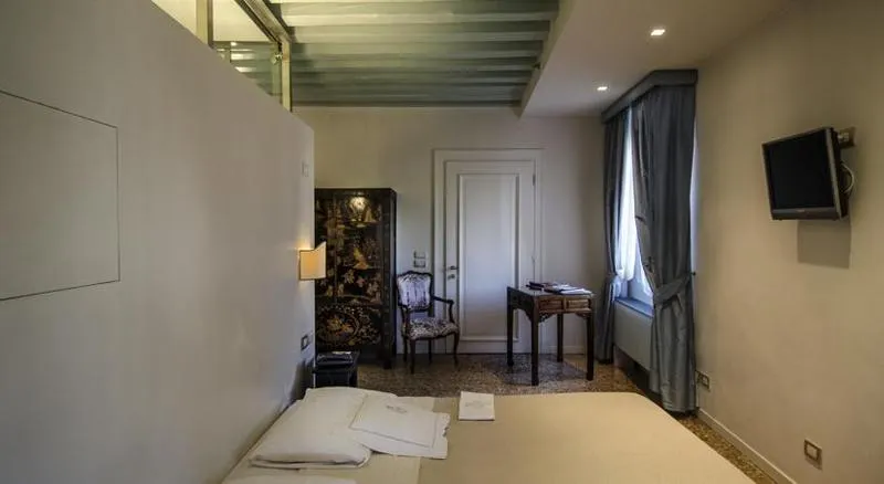 Room, Ca' Nigra Lagoon Resort, Venice