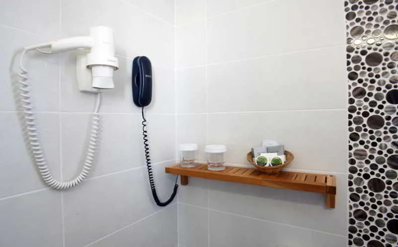 Room, Pan, Athens