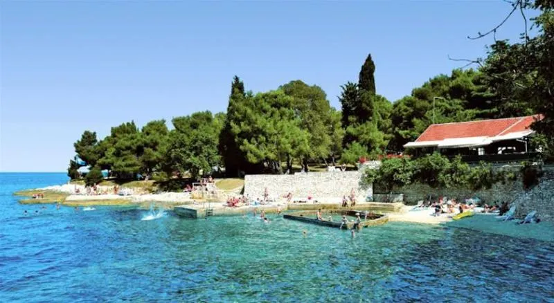 Beach, Apartments Bellevue Plava Laguna, Istria
