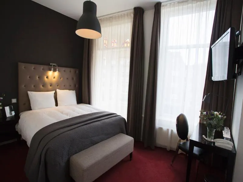 DOUBLE LUXURY Room, Quentin Amsterdam Hotel, Amsterdam