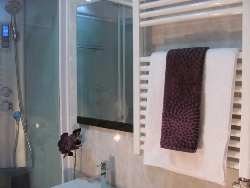 DOUBLE SUPERIOR Room, Hostal BruStar Gotic, Barcelona