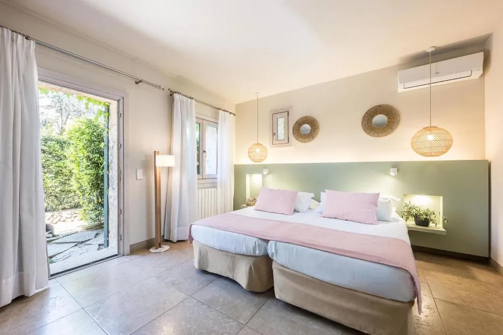 TWIN WITH TERRACE Room, Sa Franquesa Nova, Majorca