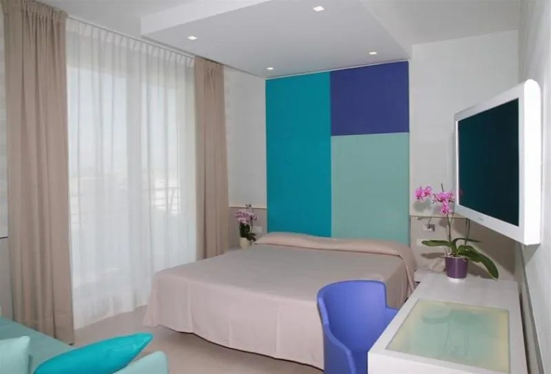 DOUBLE STANDARD Room, Colombo, Venice