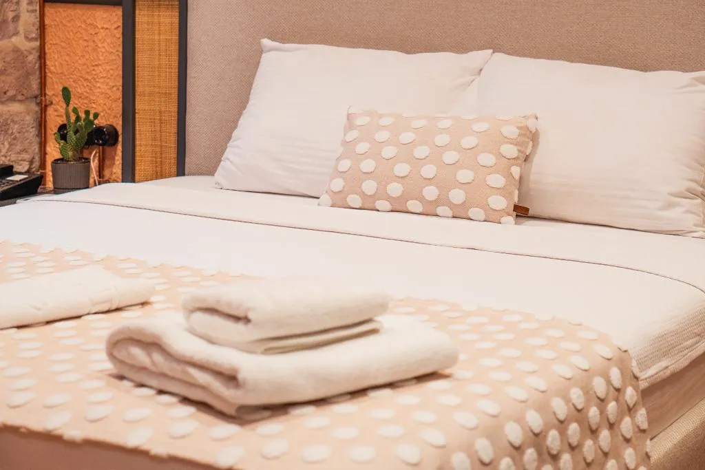 Room, Qara Otel, Izmir