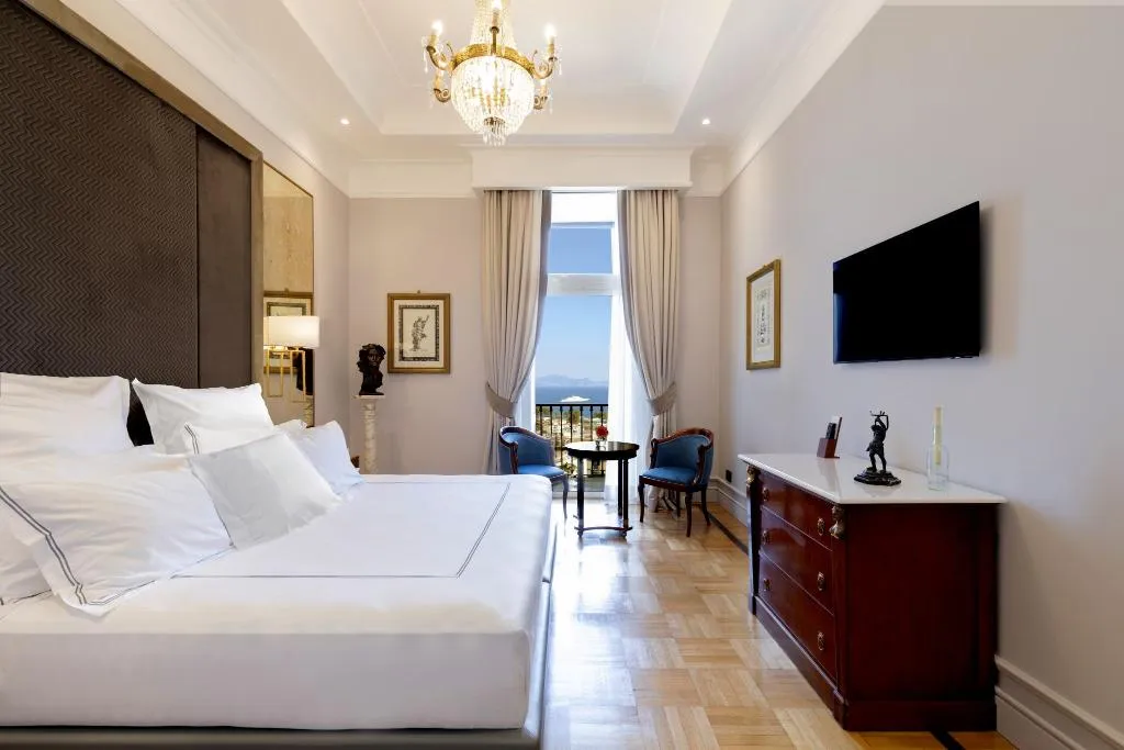 Double or Twin DELUXE SEA VIEW WITH BALCONY Room, Grand Hotel Parker's, Naples