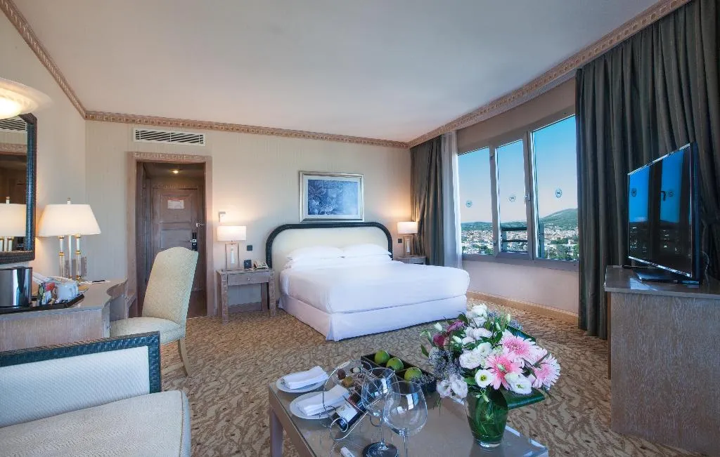 JUNIOR SUITE SEA VIEW Room, Sheraton Cesme Resort Hotel & SPA, Izmir