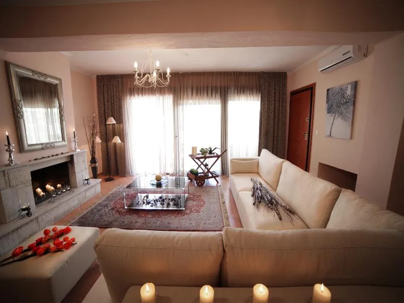 SUITE DELUXE WITH PRIVATE POOL Room, Kassandra Village Resort, Halkidiki