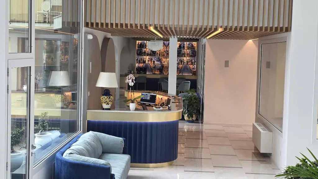 Lobby, Hotel San Pietro, Naples