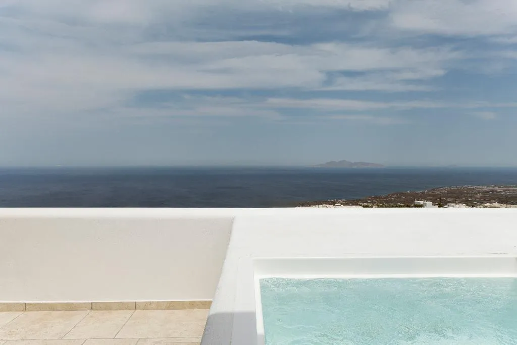 SUITE HONEYMOON Room, NERO Boutique Hotel, Santorini