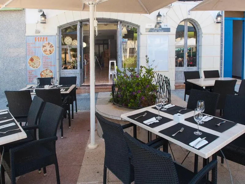 Terrace, Louty Golea, Majorca