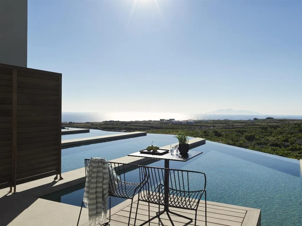 SUITE SEA VIEW WITH PRIVATE POOL Room, Magma Resort Santorini, Santorini
