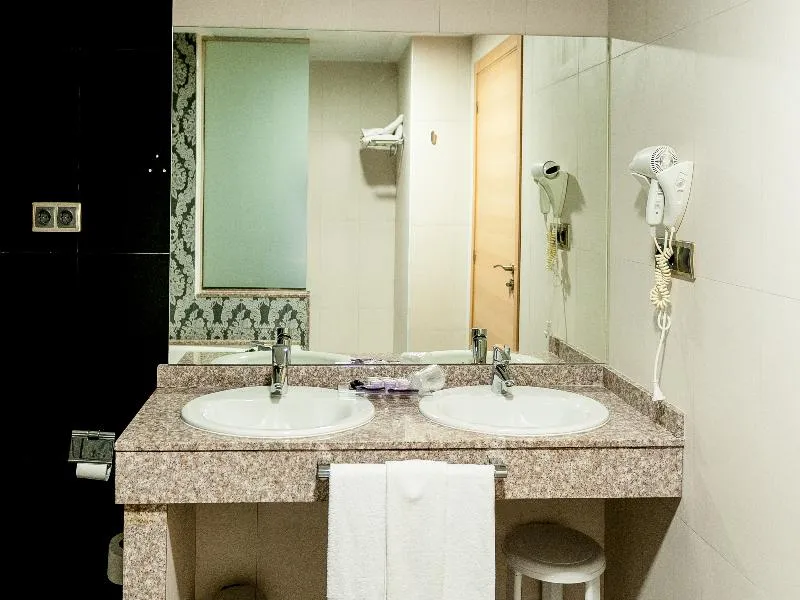 SUITE STANDARD Room, Bag, Valencia