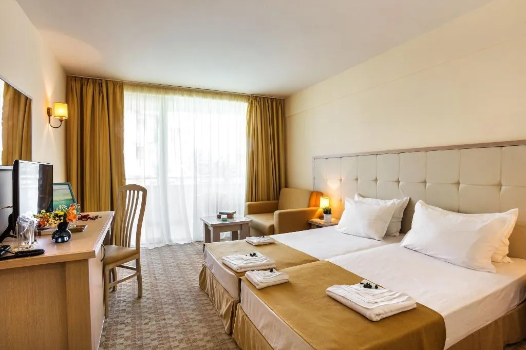 Room, Coral, Bourgas