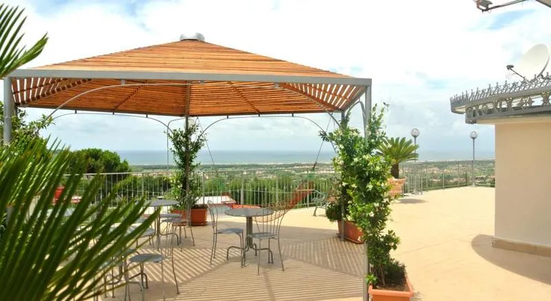 Terrace, Hotel Casafort, Naples