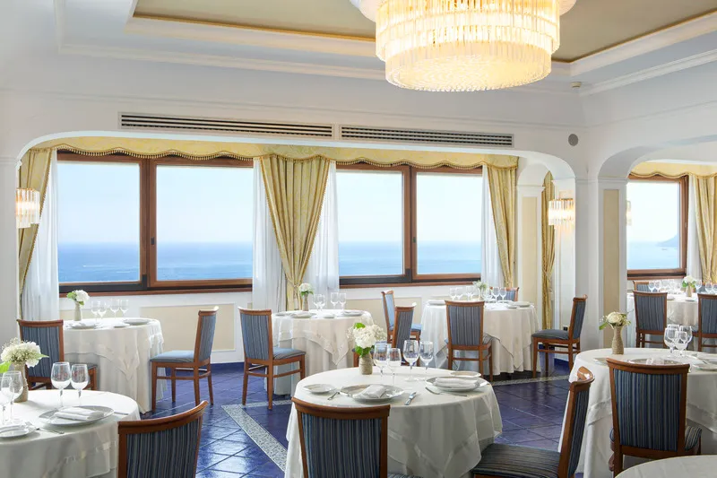 Restaurant, Lloyd's Baia, Naples