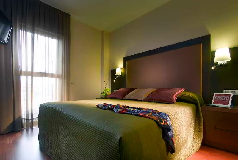 APARTMENT THREE BEDROOMS Room, Castro Exclusive Residences SPA Sagrada Familia, Barcelona