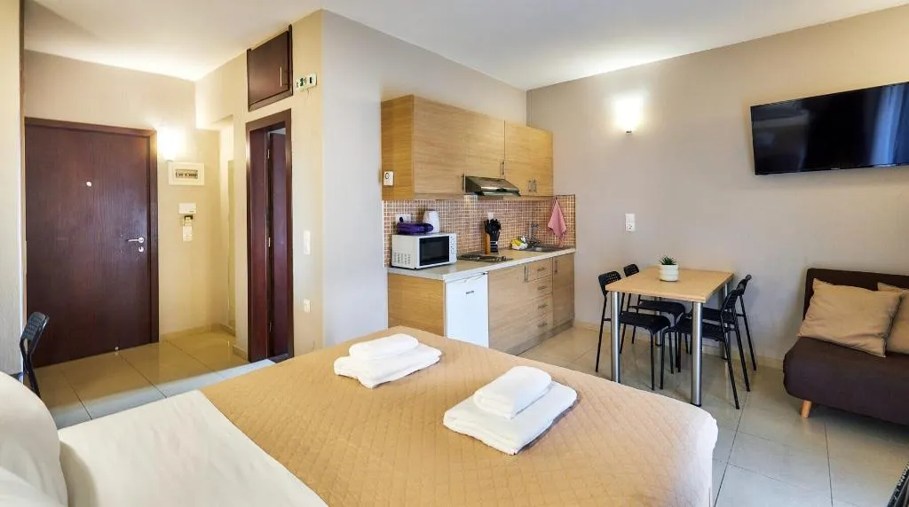 STUDIO CITY VIEW KING BED Room, Dorian, Crete