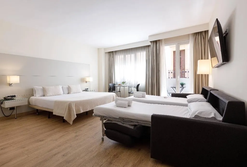 Room, Aparthotel Mariano Cubi, Barcelona
