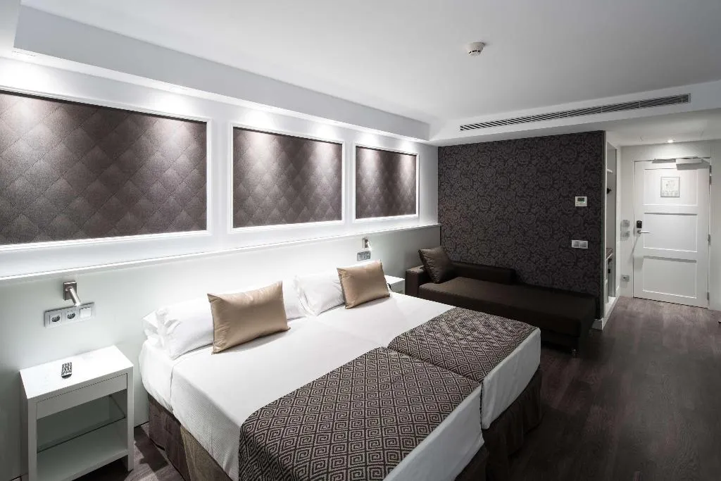 Room, Catalonia Magdalenes, Barcelona