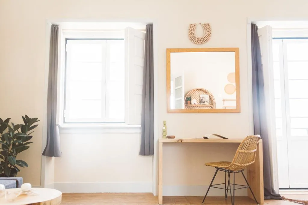 DOUBLE WITH SHARED BATHROOM Room, WOT Lodge Soul, Lisbon