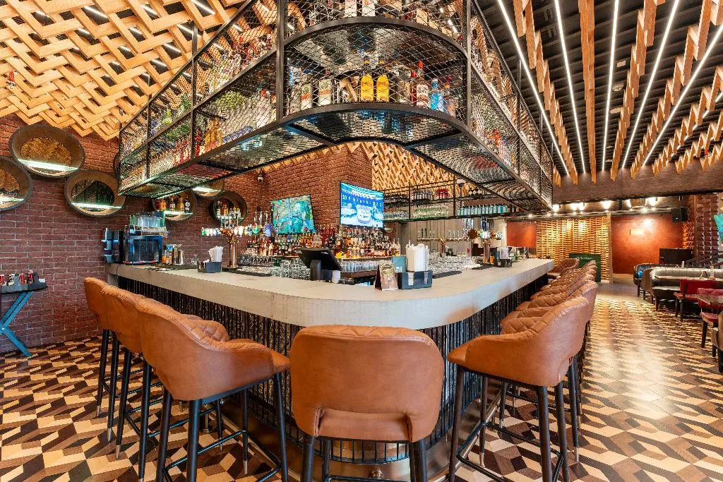 Bar, Oaks Ibn Battuta Gate Dubai, Dubai