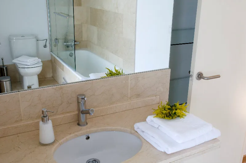 Room, Life Apartments Quintana, Seville