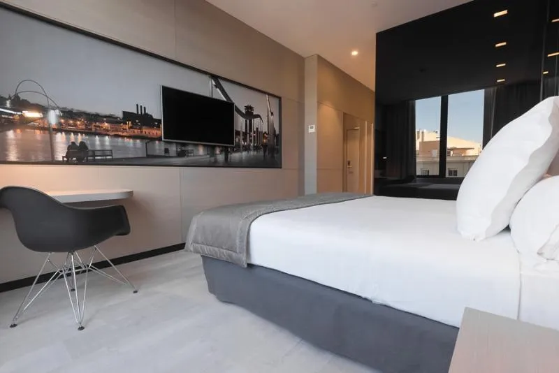 TWIN CAPACITY 3 Room, Negresco Princess, Barcelona