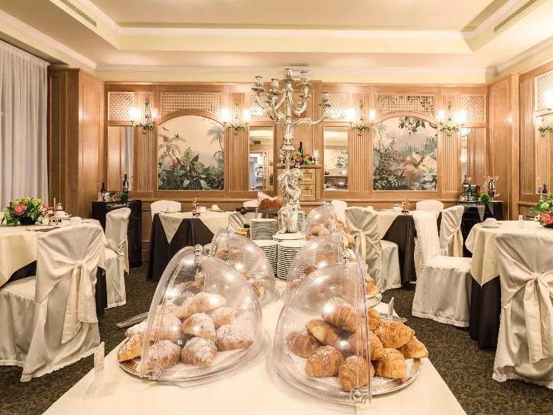 Restaurant, Doria Grand Hotel, Milan