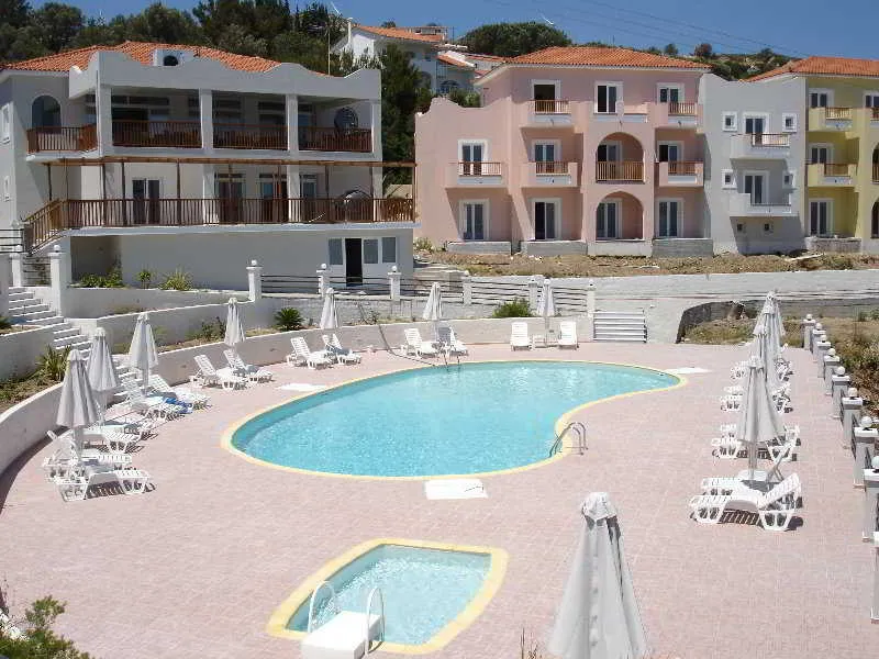 Pool, Naftilos, Samos