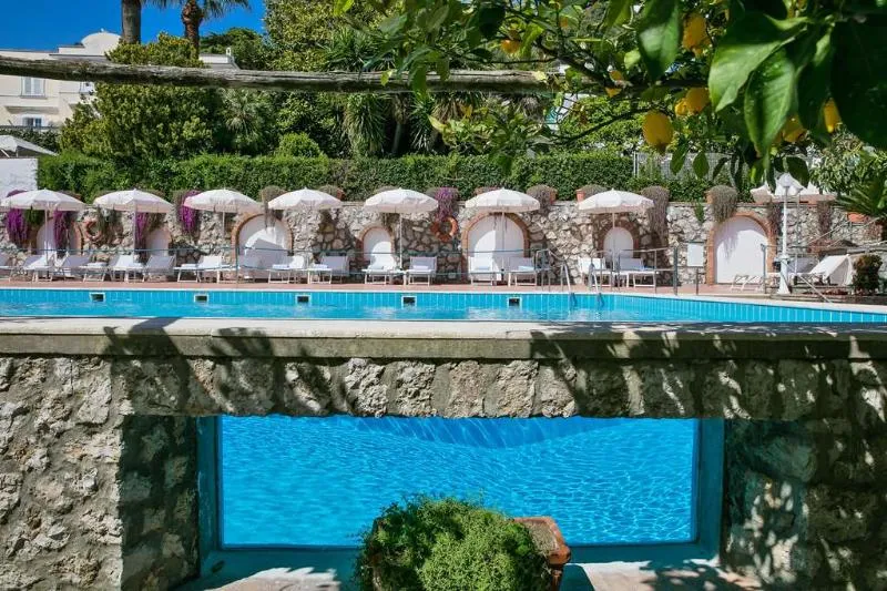 Pool, Hotel Syrene Capri, Naples