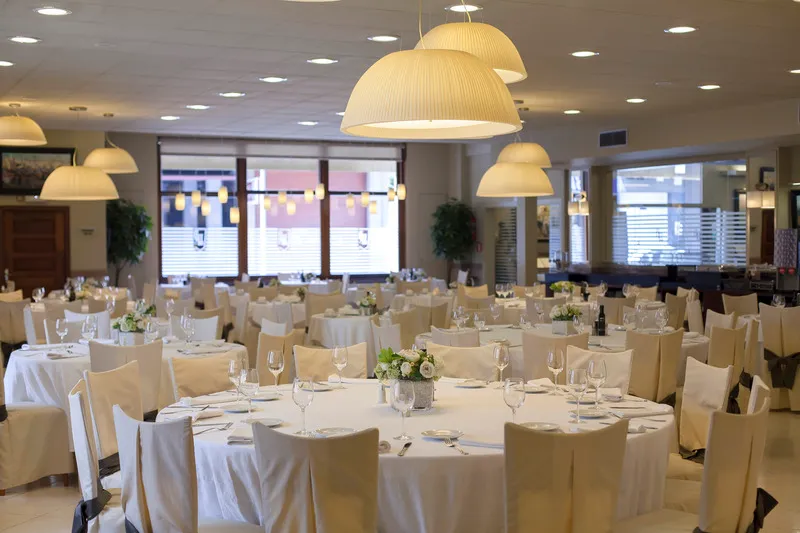 Restaurant, Hotel Pirineos Figueres by Pierre & Vacances, Costa Brava