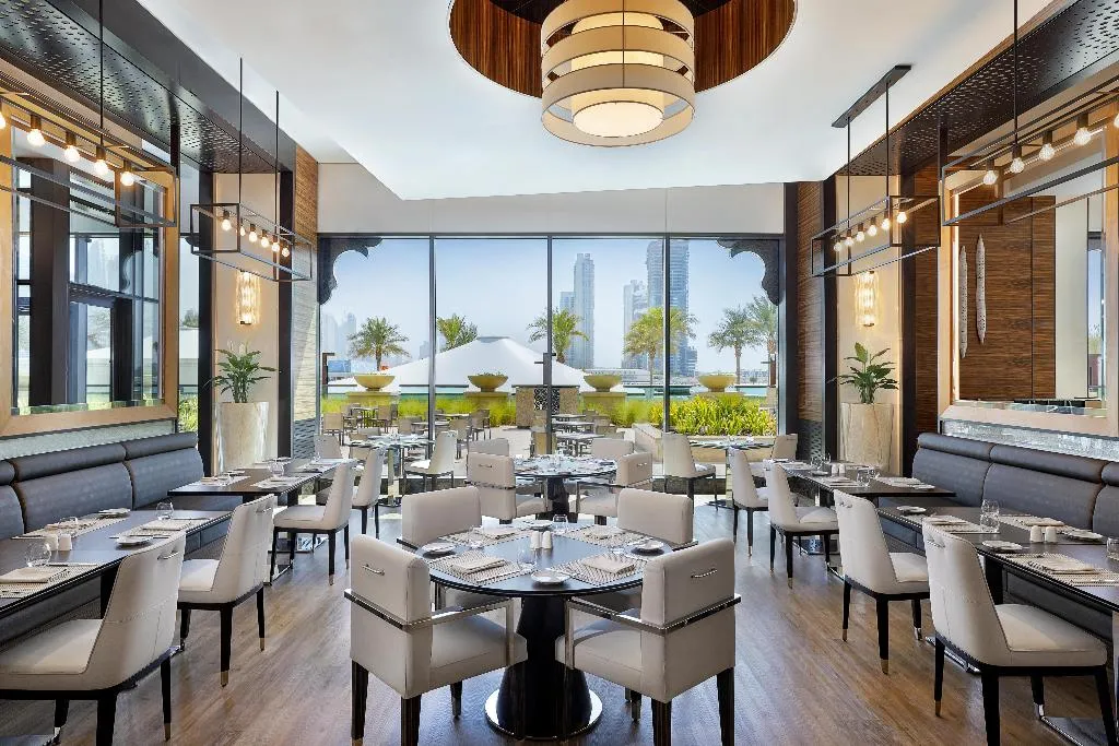 Restaurant, Hilton Dubai Palm Jumeirah, Dubai