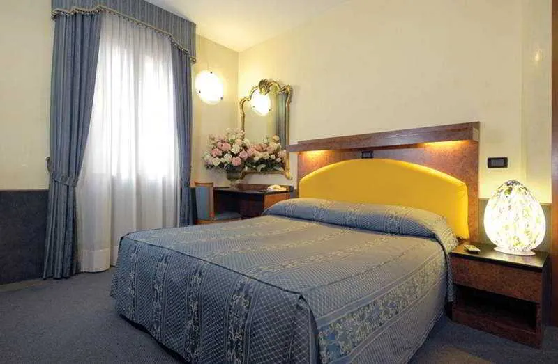 Room, Atlantide, Venice
