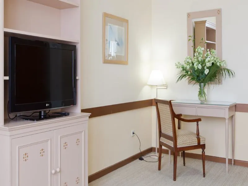 SUITE CAPACITY 2 Room, Espahotel Plaza Basilica, Madrid