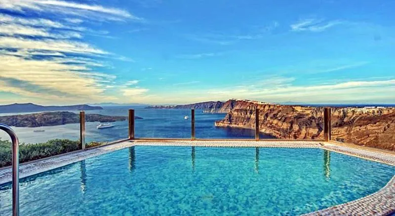 Pool, Suites of the Gods Cave Spa, Santorini