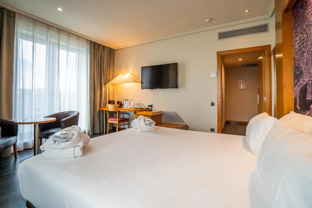 TWIN PREMIUM Room, Abba Sants, Barcelona