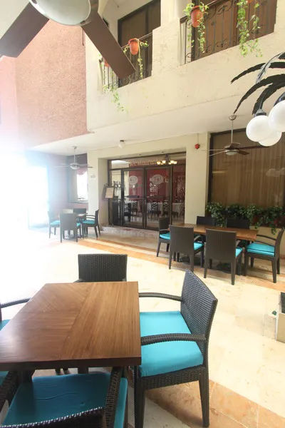 Restaurant, Del Paseo, Cancun Area