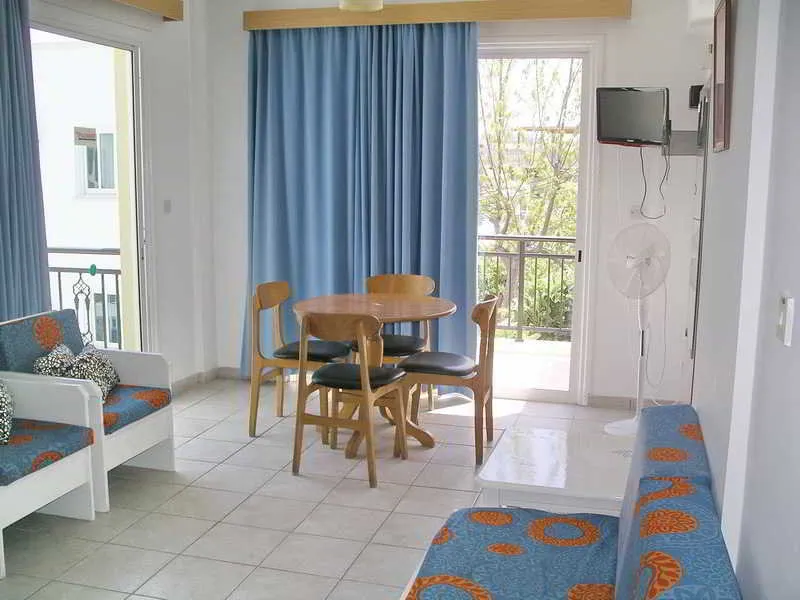 Room, Renos Hotel Apts, Cyprus