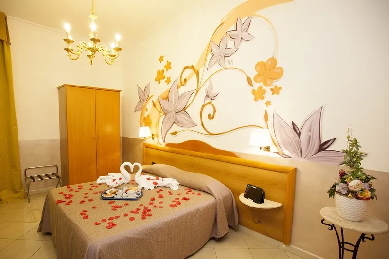 Room, Casablanca, Naples
