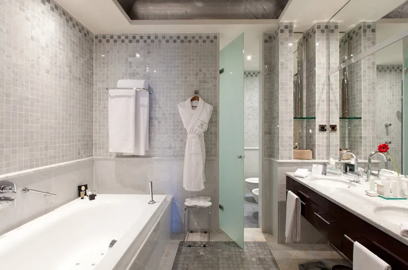 DOUBLE STANDARD Room, Casa Fuster, Barcelona