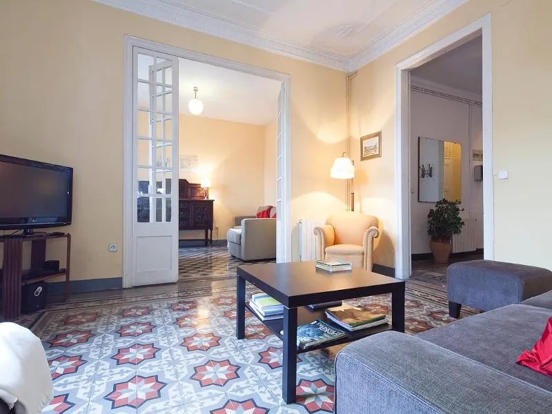 APARTMENT THREE BEDROOMS Room, Urban District, Barcelona