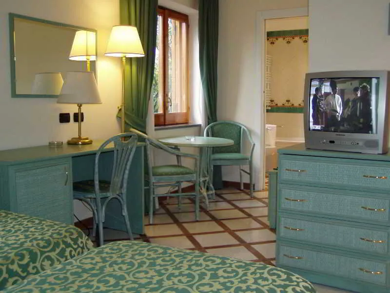 Room, Residence Villaggio Verde, Naples