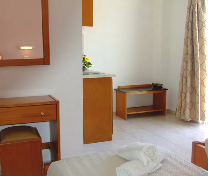 STUDIO STANDARD Room, Millenium Studios, Rhodes