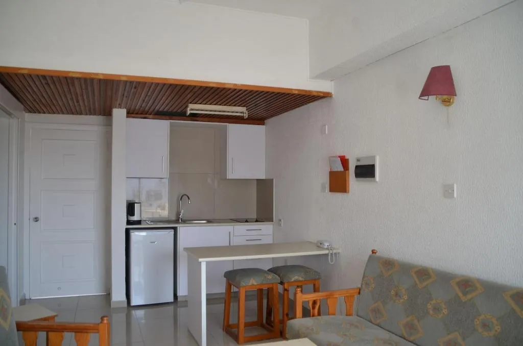 Room, Boronia, Cyprus