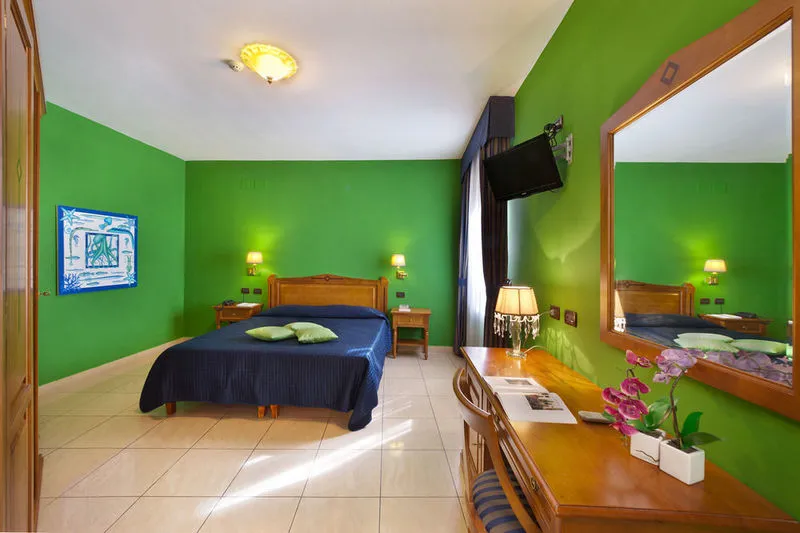 Double or Twin STANDARD Room, Ulisse Deluxe Hostel, Naples