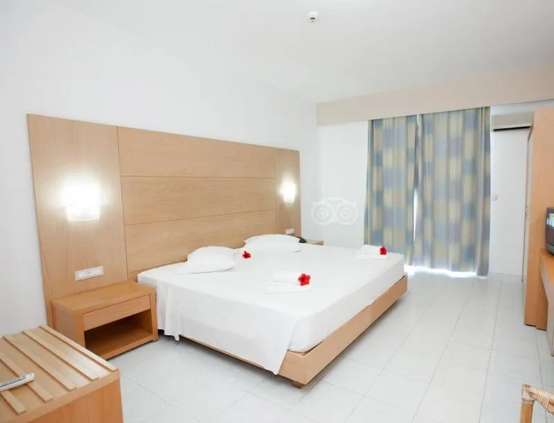 TRIPLE CAPACITY 3 Room, Pefki Islands, Rhodes