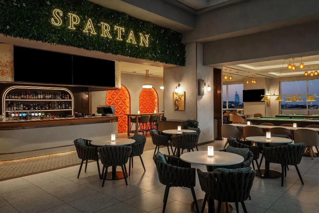Bar, Sheraton Dubai Mall of the Emirates Hotel, Dubai