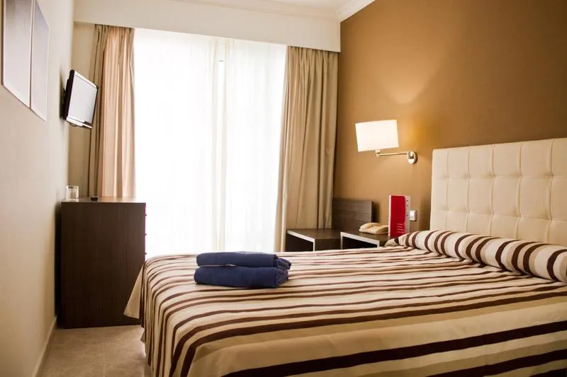 DOUBLE SINGLE USE STANDARD Room, Minura Cala Galdana & Apartamentos d´Aljandar, Menorca
