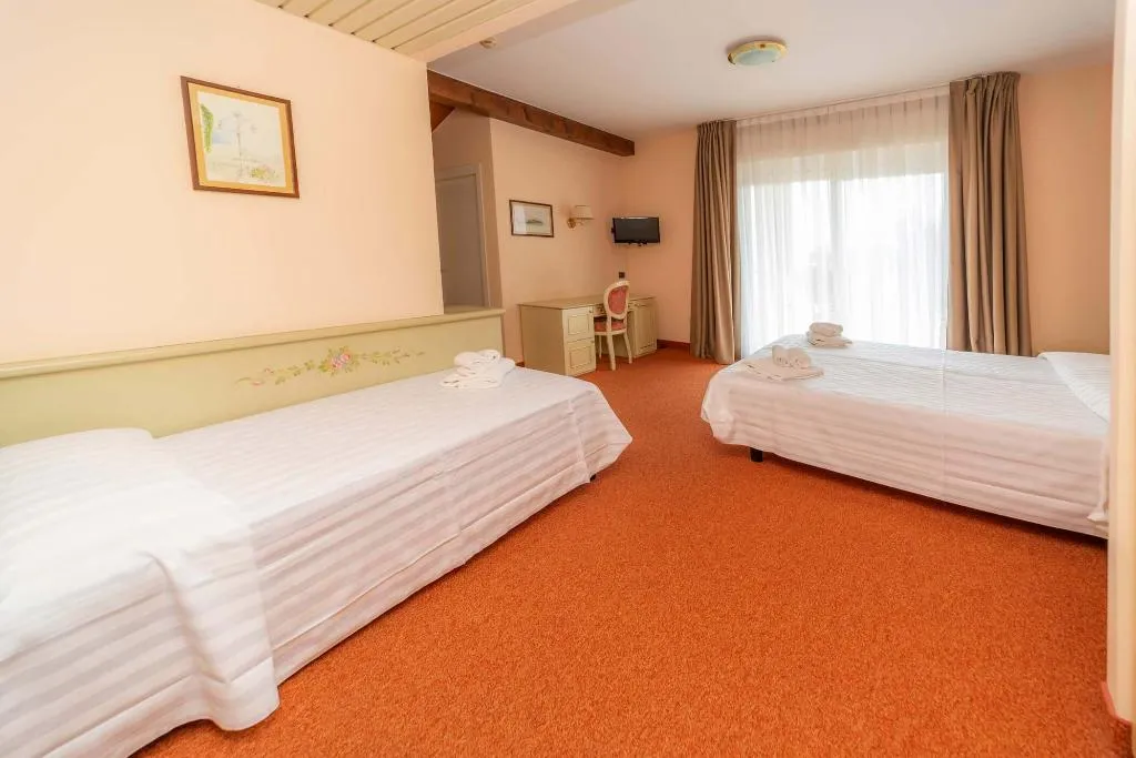 TRIPLE STANDARD Room, Hotiday Room Collection - Stresa, Milan